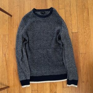 Forever 21 men’s sweater navy medium